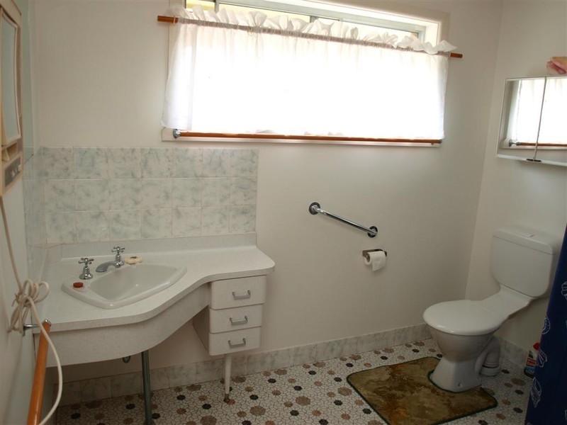 17 Bunderra Drive, Nowra NSW 2541