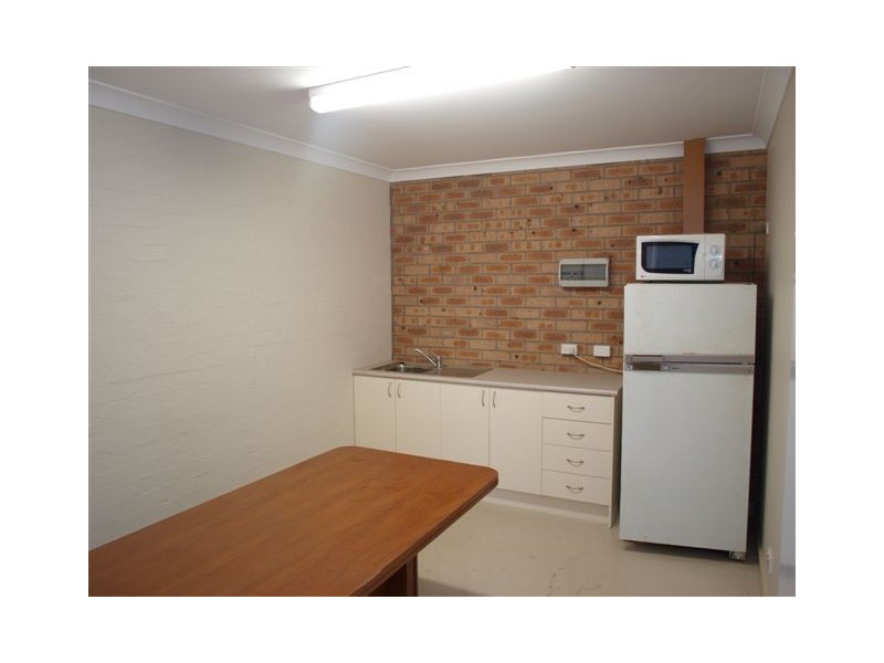 Unit 2, 9/31 Norfolk Ave, South Nowra NSW 2541