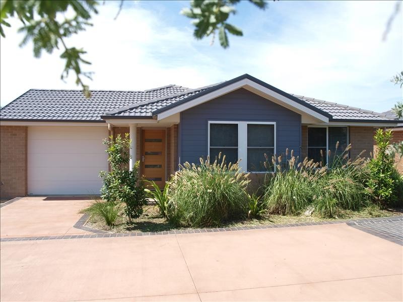 2/146 Plunkett Street, Nowra NSW 2541