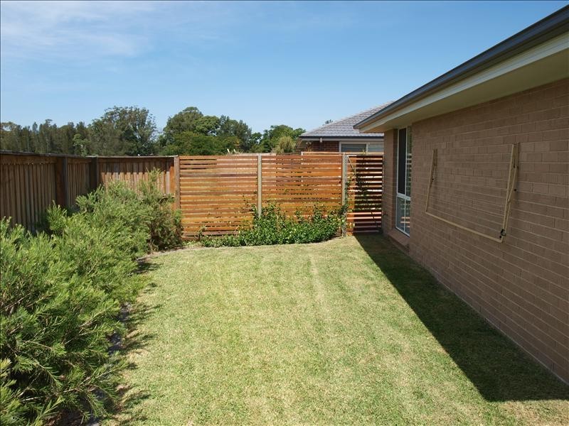 2/146 Plunkett Street, Nowra NSW 2541