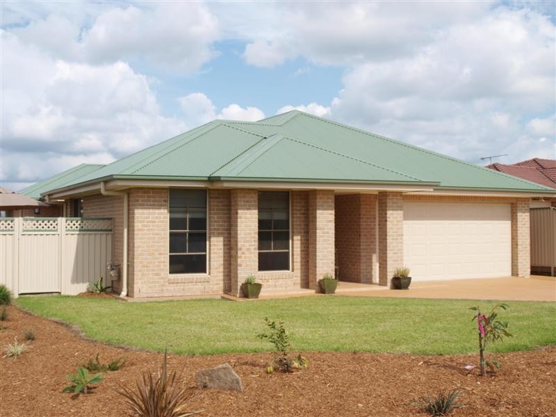 1 Lacebark Grove, Worrigee NSW 2540