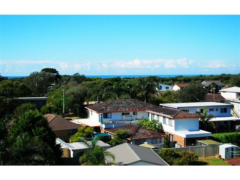 5 Throsby Street, Shoalhaven Heads NSW 2535