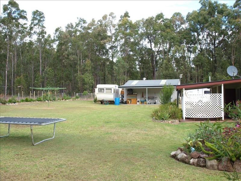 81 Watt Road, Falls Creek NSW 2540