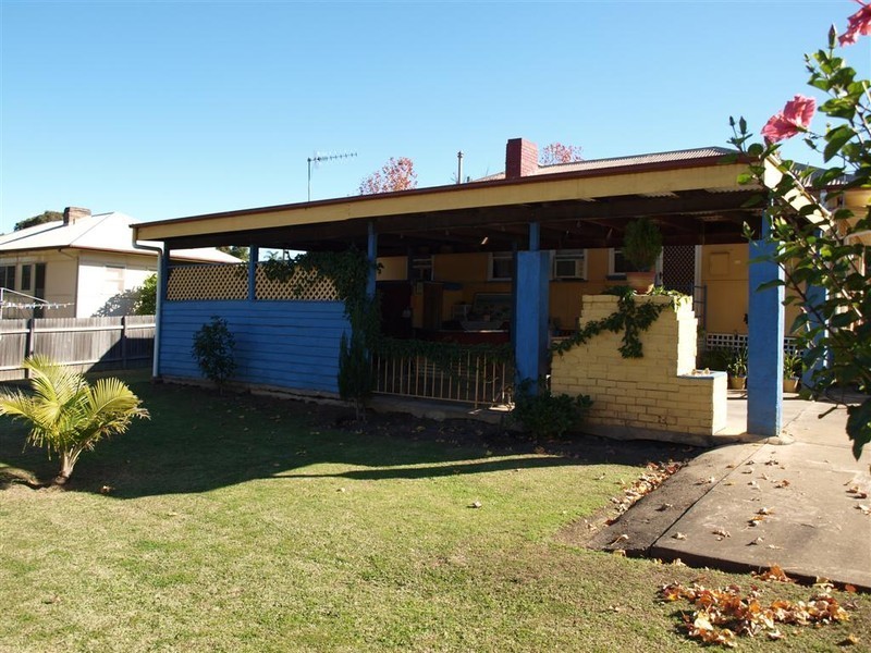 2 Ryan Avenue, Nowra NSW 2541