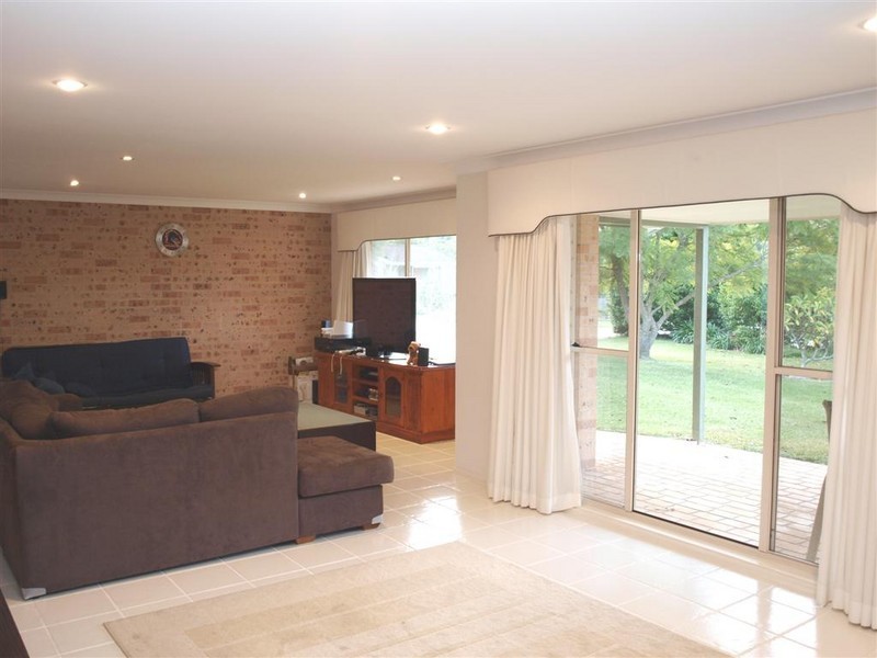 9 Cavanagh Lane, West Nowra NSW 2541