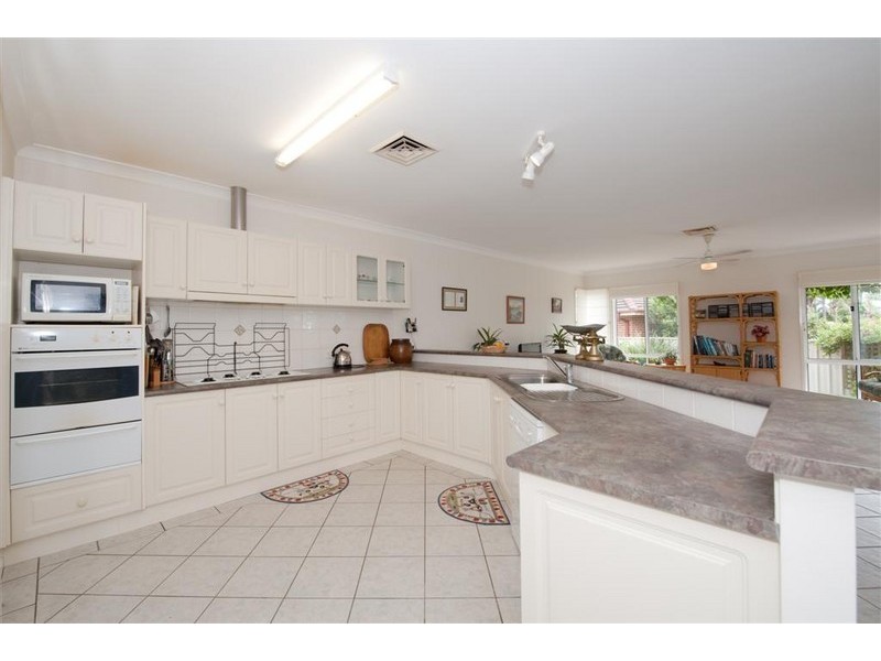 9 Ikara Place, North Nowra NSW 2541