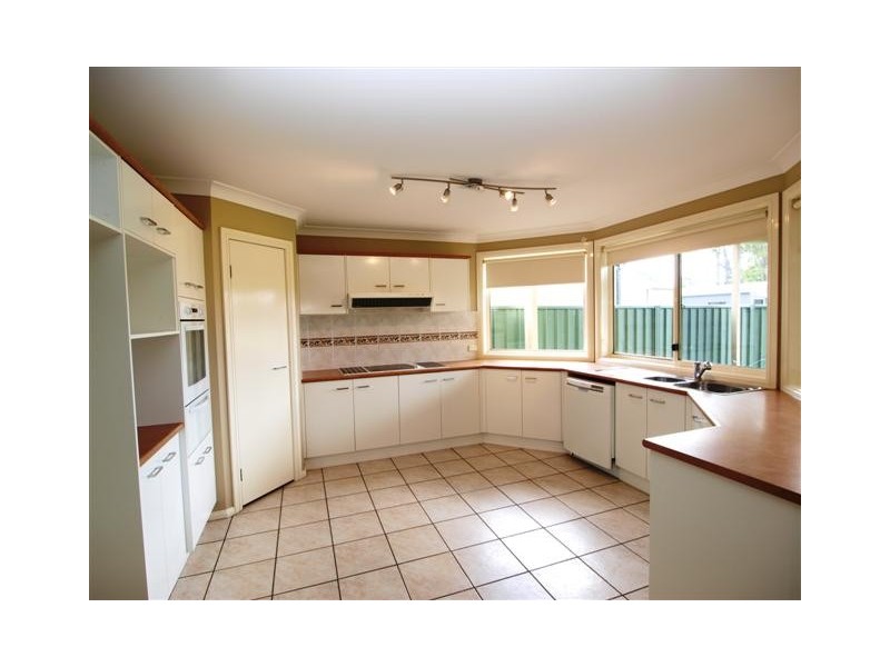 21 Ravenscliffe Road, Shoalhaven Heads NSW 2535