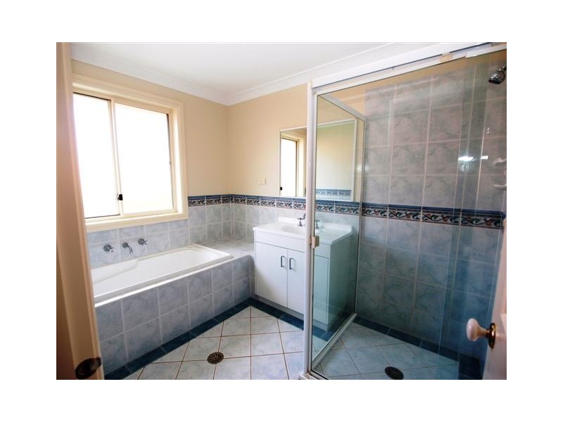 21 Ravenscliffe Road, Shoalhaven Heads NSW 2535