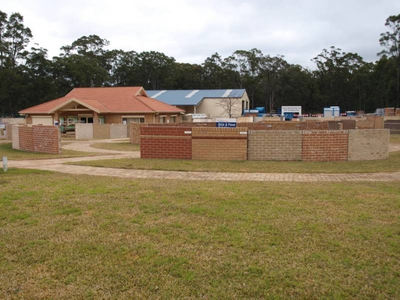 19 Norfolk Avenue, South Nowra NSW 2541