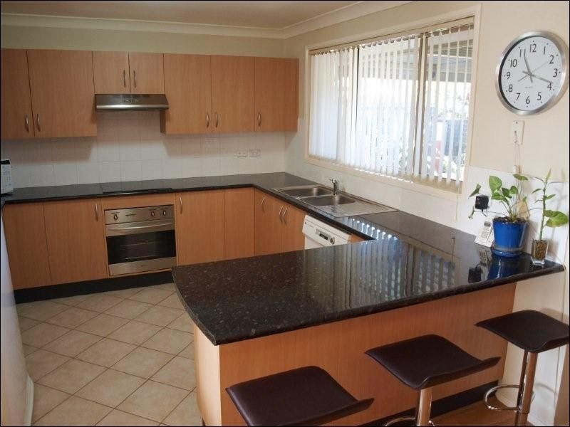 22 Guinea Flower Crescent, Worrigee NSW 2540