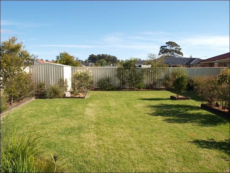 22 Guinea Flower Crescent, Worrigee NSW 2540