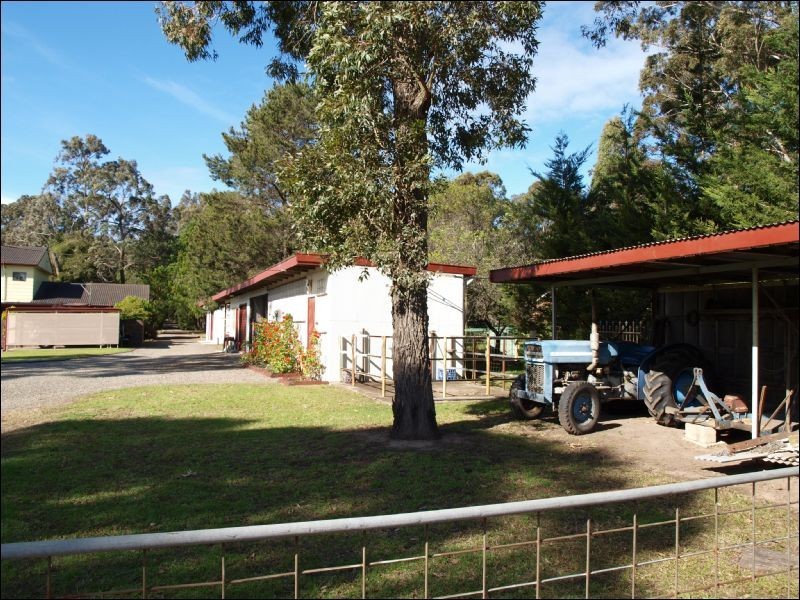 6 Gardner Road, Falls Creek NSW 2540