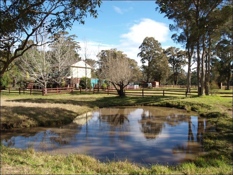 6 Gardner Road, Falls Creek NSW 2540