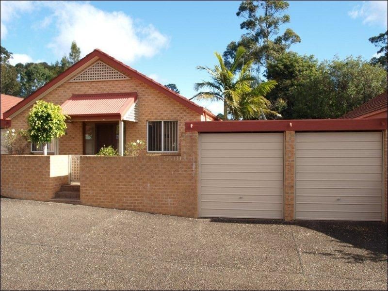 2/4 Carisbrooke Close, Bomaderry NSW 2541