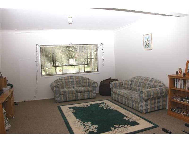 77 Jerry Bailey Road, Shoalhaven Heads NSW 2535