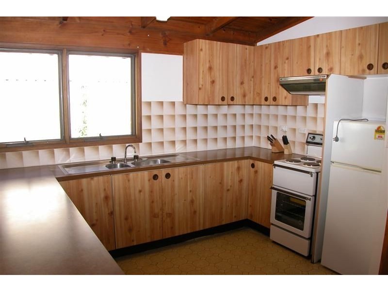 33 Davenport Road, Shoalhaven Heads NSW 2535