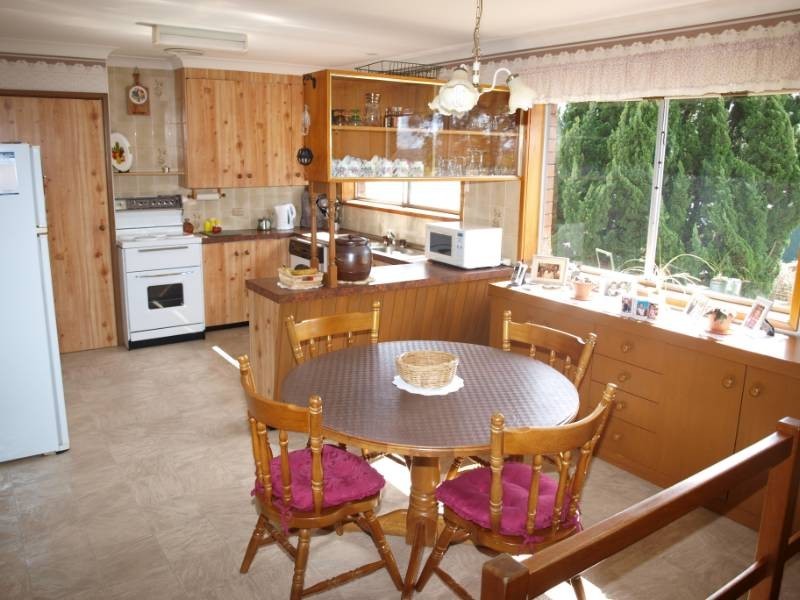 137 Plunkett Street, Nowra NSW 2541