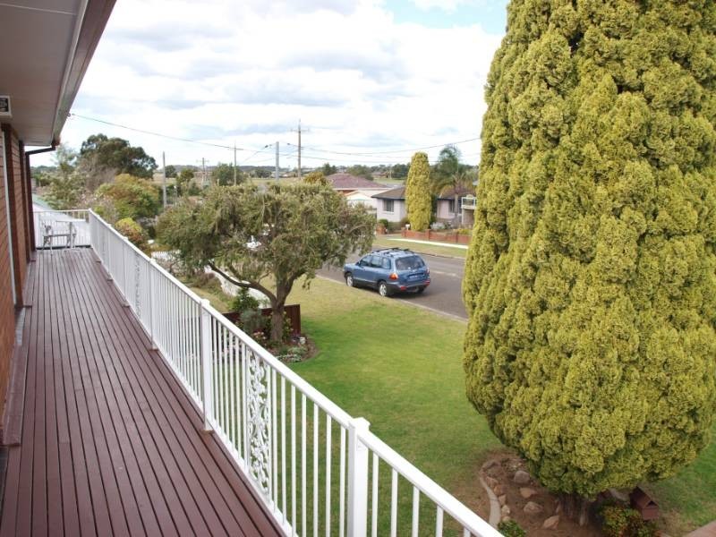 137 Plunkett Street, Nowra NSW 2541