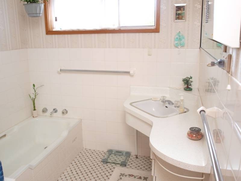 137 Plunkett Street, Nowra NSW 2541