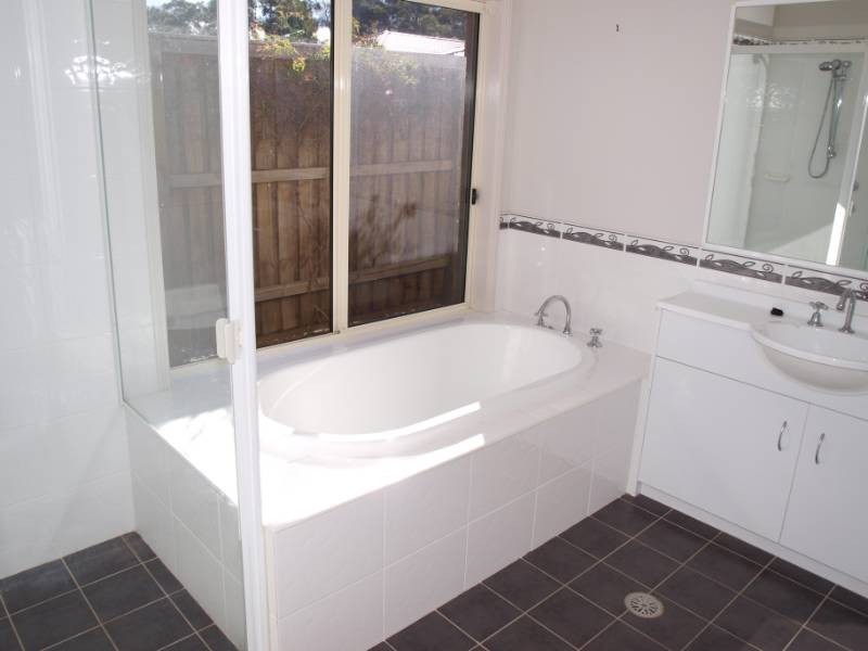 11 Whitewood Street, Worrigee NSW 2540