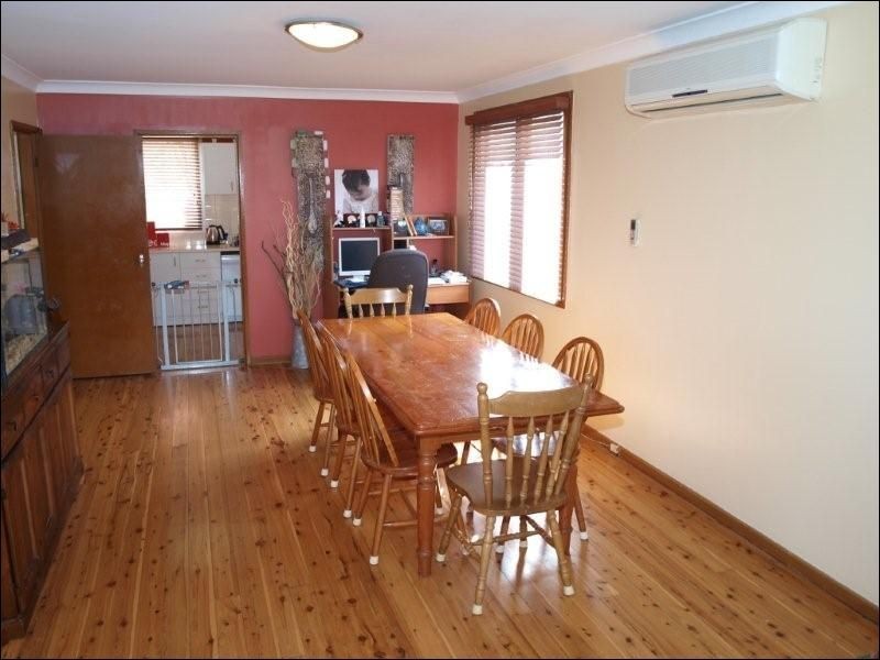 8 Wondalga Crescent, Nowra NSW 2541