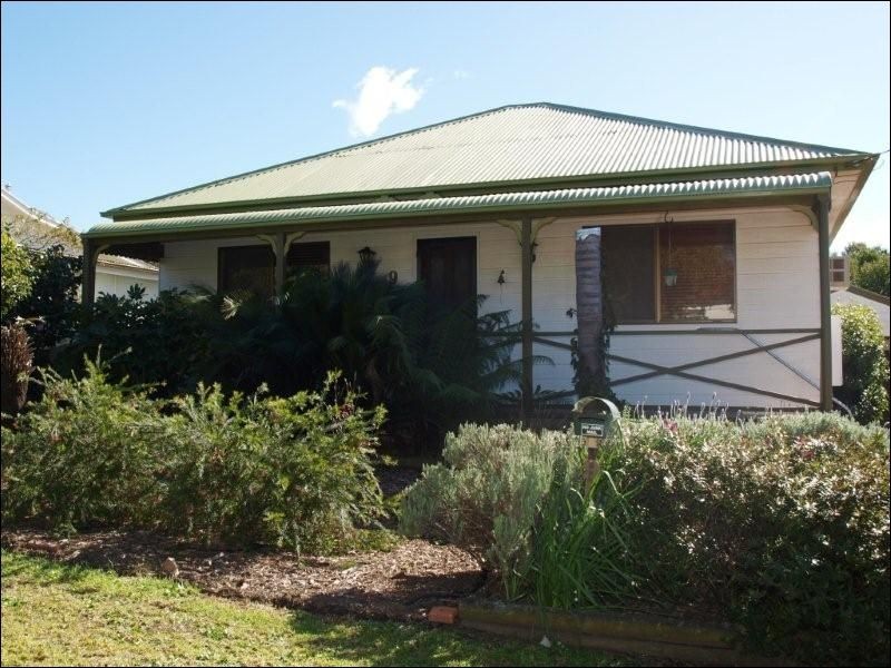 9 Huxley Street, Nowra NSW 2541