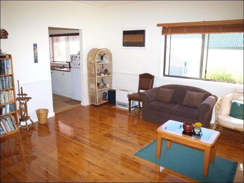 9 Huxley Street, Nowra NSW 2541