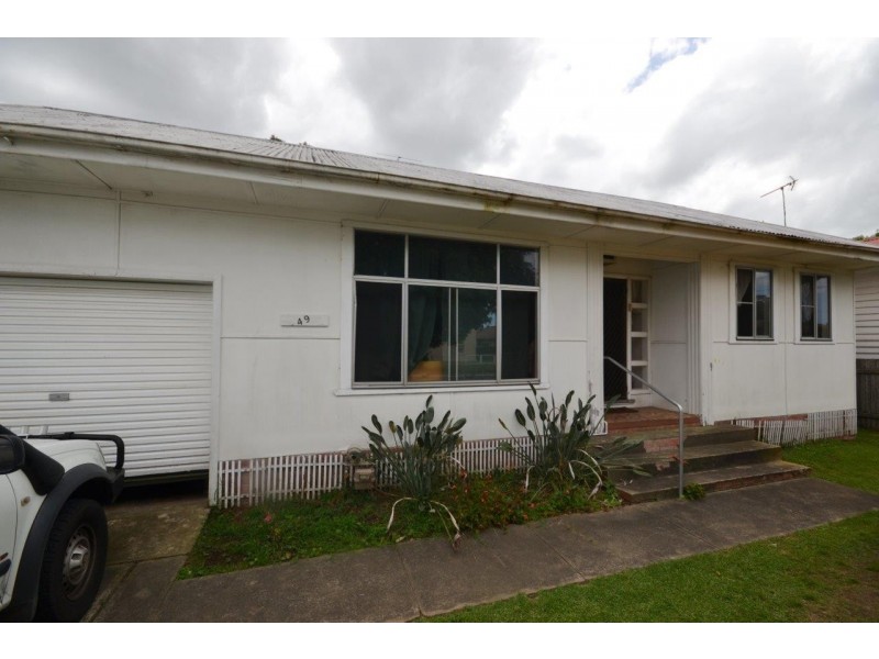 49 Moss Street, Nowra NSW 2541