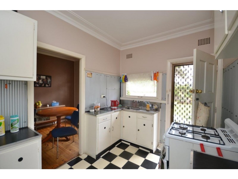 49 Moss Street, Nowra NSW 2541