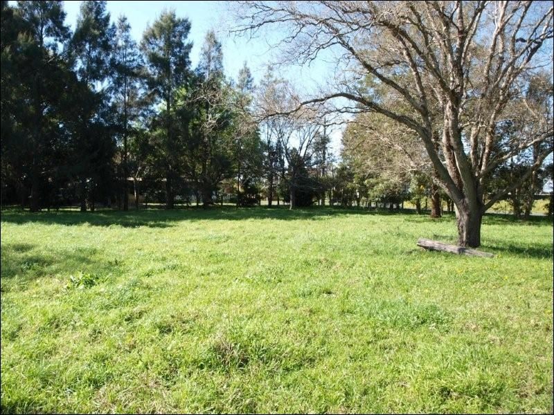 6 Holme Street, Nowra NSW 2541