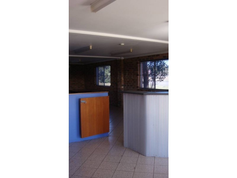 12 Norfolk Ave, South Nowra NSW 2541