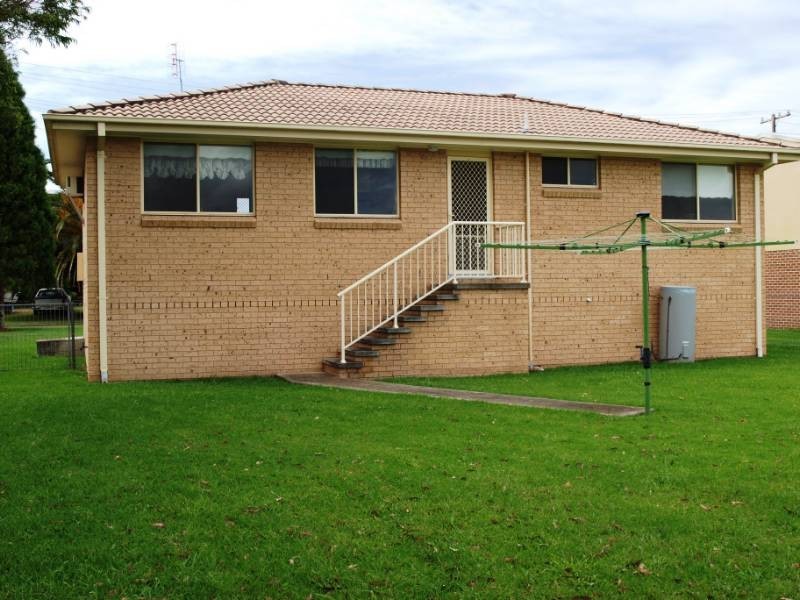 11 Bailey Avenue, Greenwell Point NSW 2540
