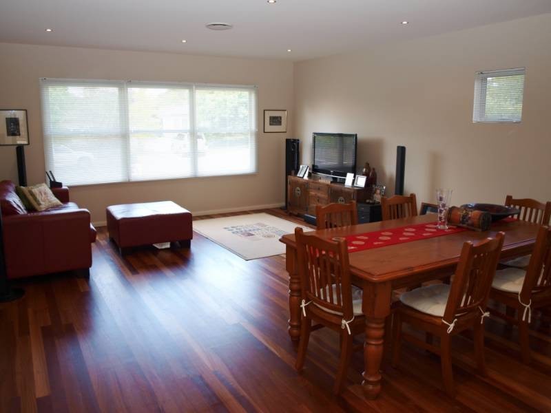 17 Centre Street, Nowra NSW 2541