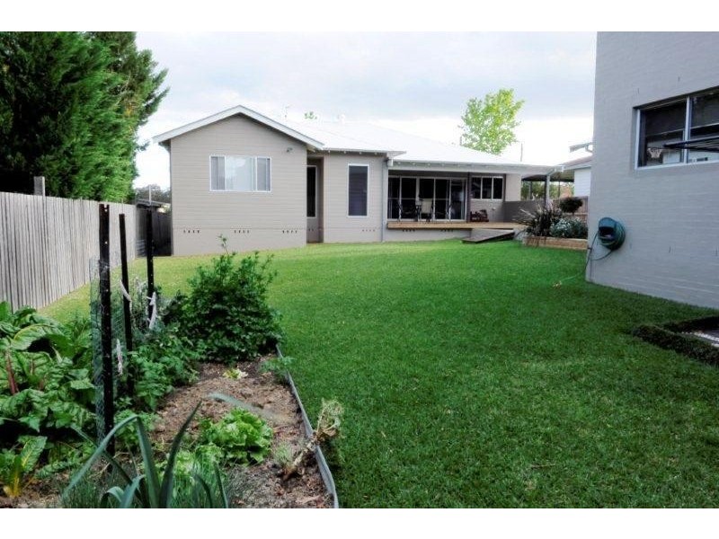 17 Centre Street, Nowra NSW 2541