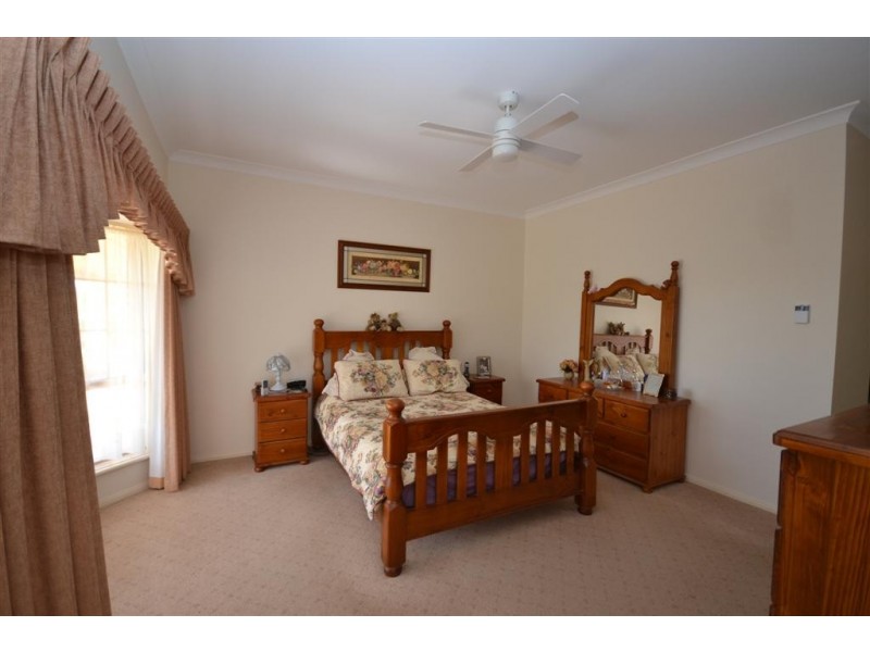 3 Linkwood Drive, Nowra Hill NSW 2540
