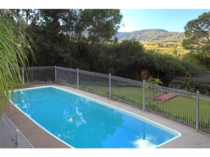 10 Tomlins Road, Berry NSW 2535