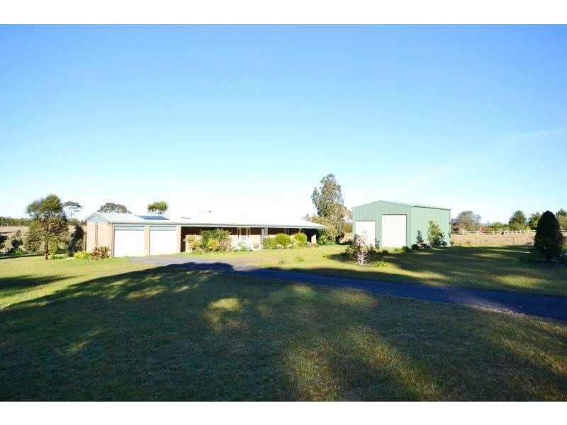 36 Forest Road, Falls Creek NSW 2540