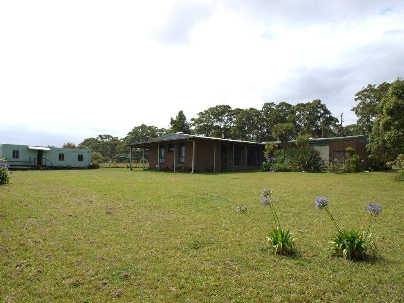 36 Forest Road, Falls Creek NSW 2540