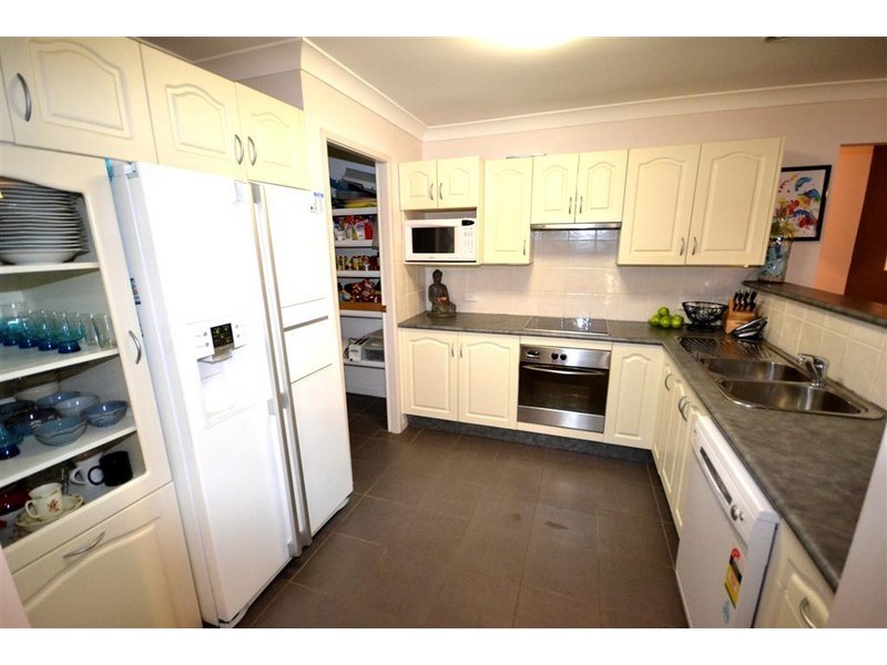23 Emerald Drive, Meroo Meadow NSW 2540