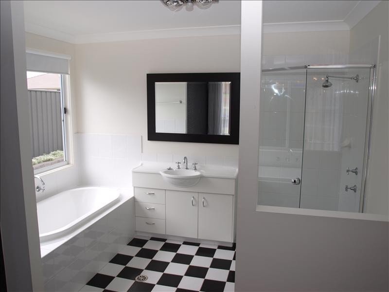 22 Almondbark Road, Worrigee NSW 2540