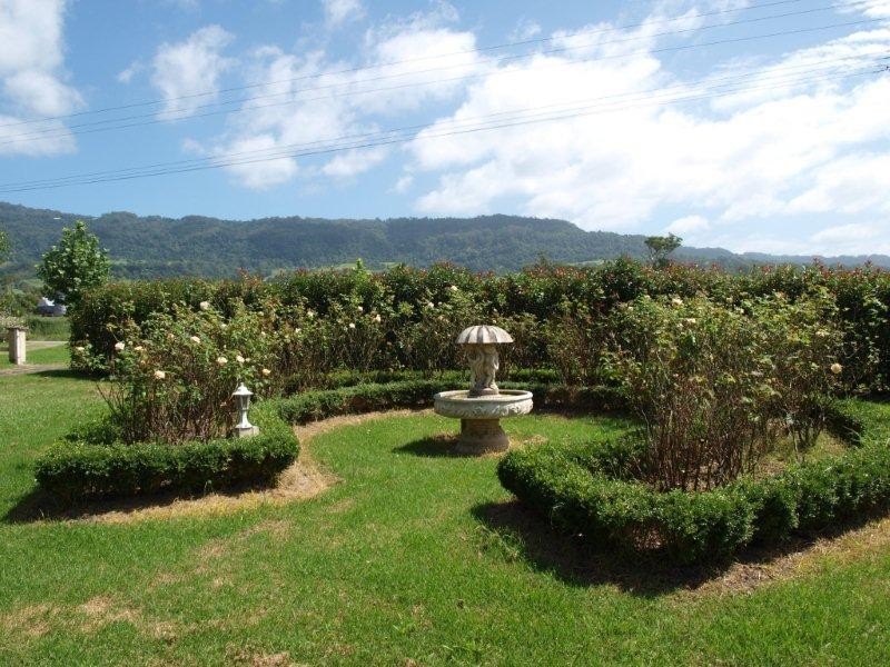 30 Lamonds Lane, Bomaderry NSW 2541