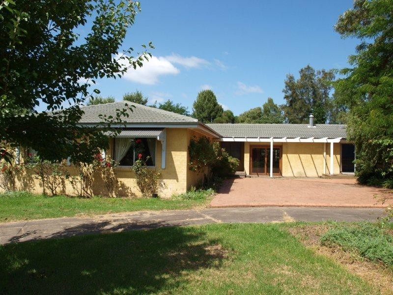 30 Lamonds Lane, Bomaderry NSW 2541