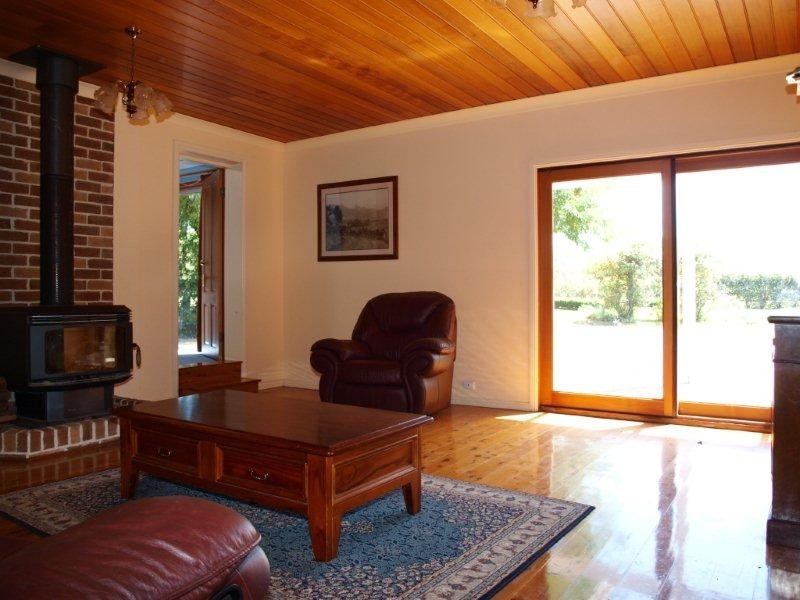 30 Lamonds Lane, Bomaderry NSW 2541