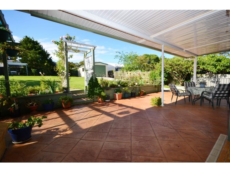 19 South Street, Greenwell Point NSW 2540