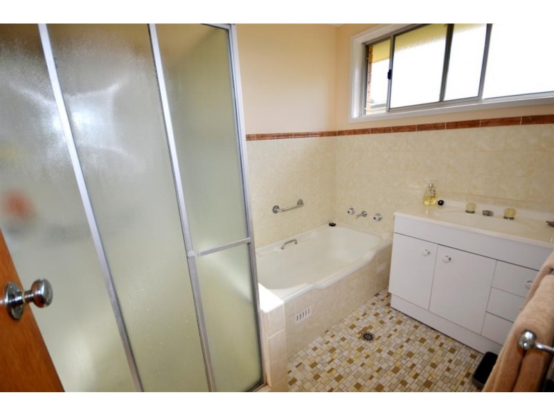 19 South Street, Greenwell Point NSW 2540