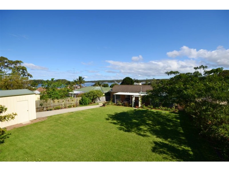 19 South Street, Greenwell Point NSW 2540