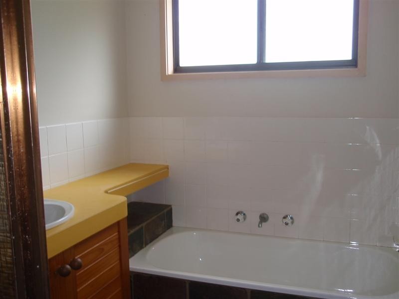 2 Bramall Road, Shoalhaven Heads NSW 2535