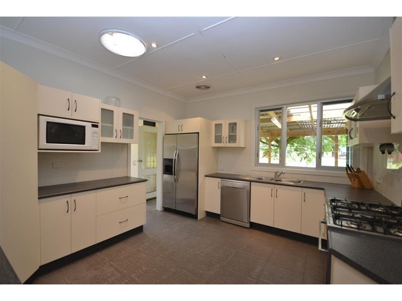 2 Watt Road, Falls Creek NSW 2540