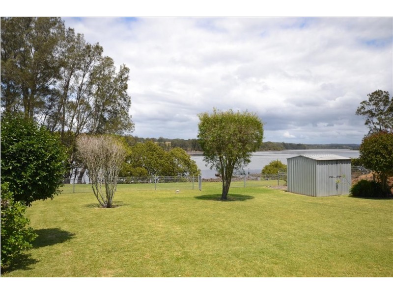 20 Crookhaven Drive, Greenwell Point NSW 2540