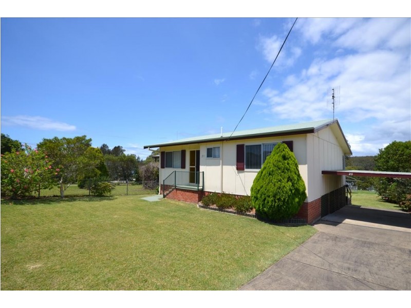 20 Crookhaven Drive, Greenwell Point NSW 2540